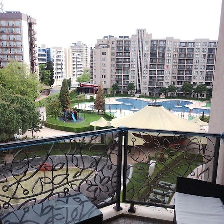 Arendo Sea Apartment In Barcelo Pantai Sunny Luaran gambar